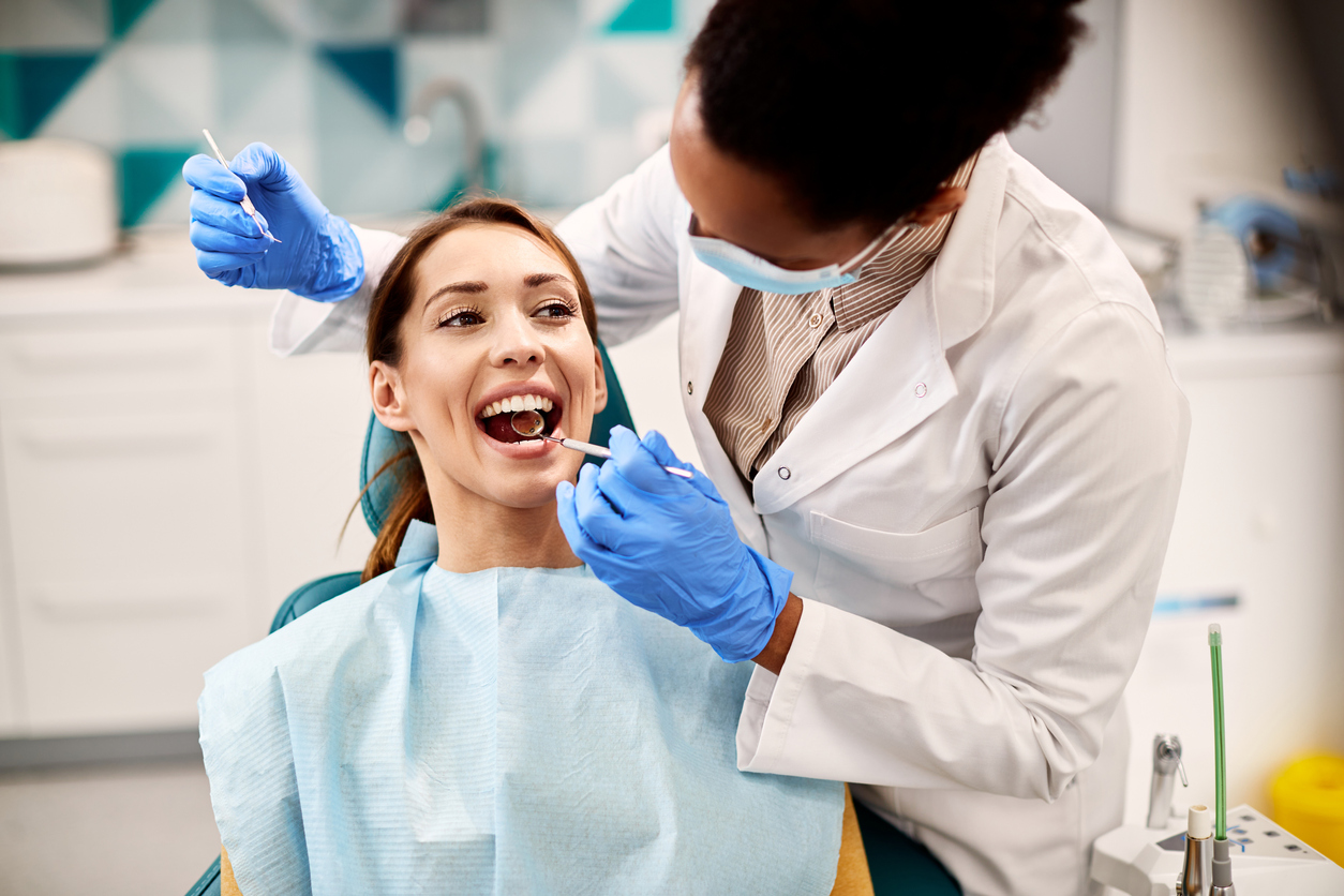 How Your Dentist Can Detect Early Warning Signs of Systemic Disease